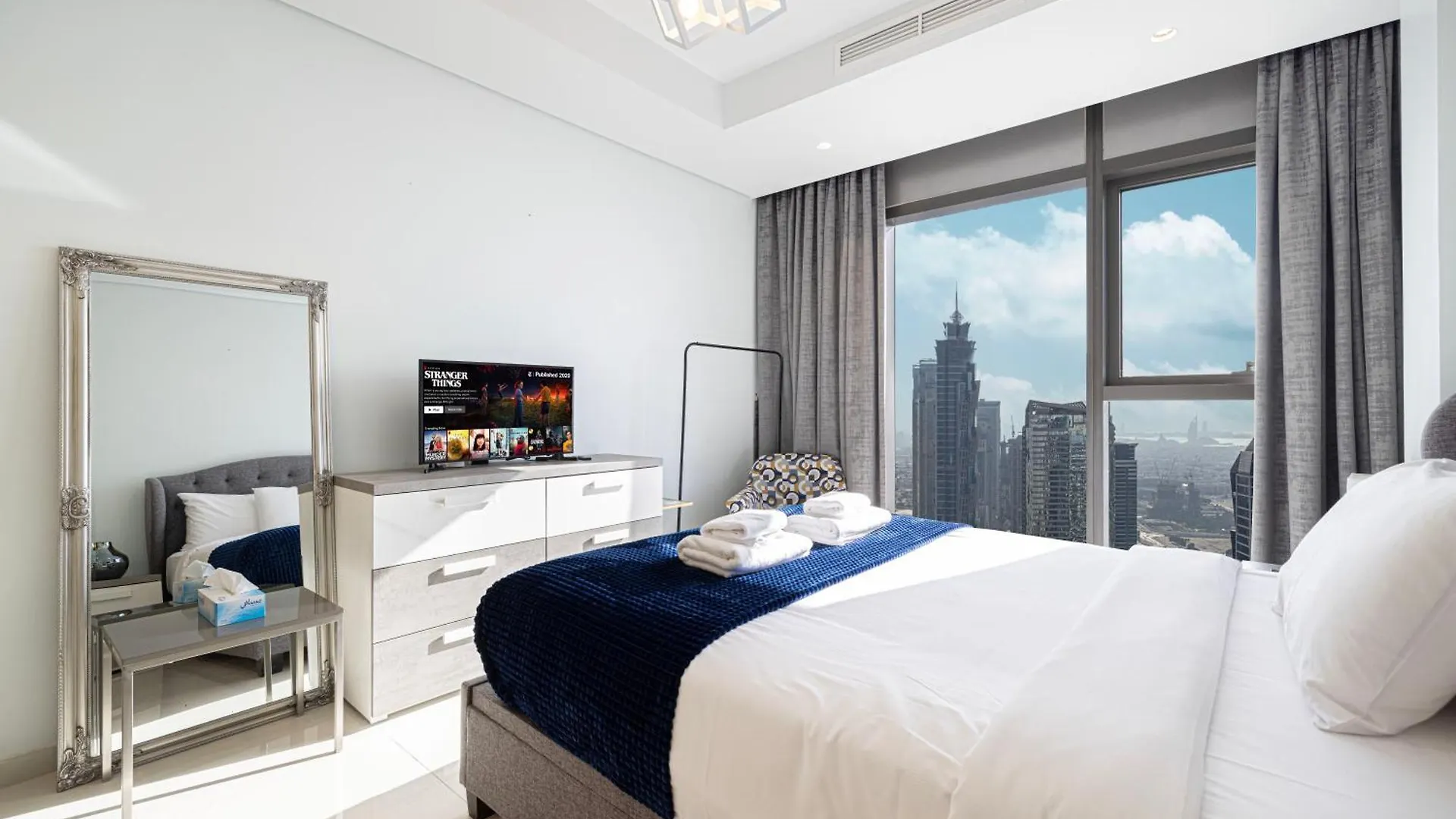 Hausreserv At Paramount Midtown Hotel - Infinity Pool With Burj Khalifa View - Luxury Apartments Dubái